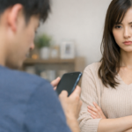携帯ばかりいじる旦那の心理は？不倫の疑いを整理する見分け方